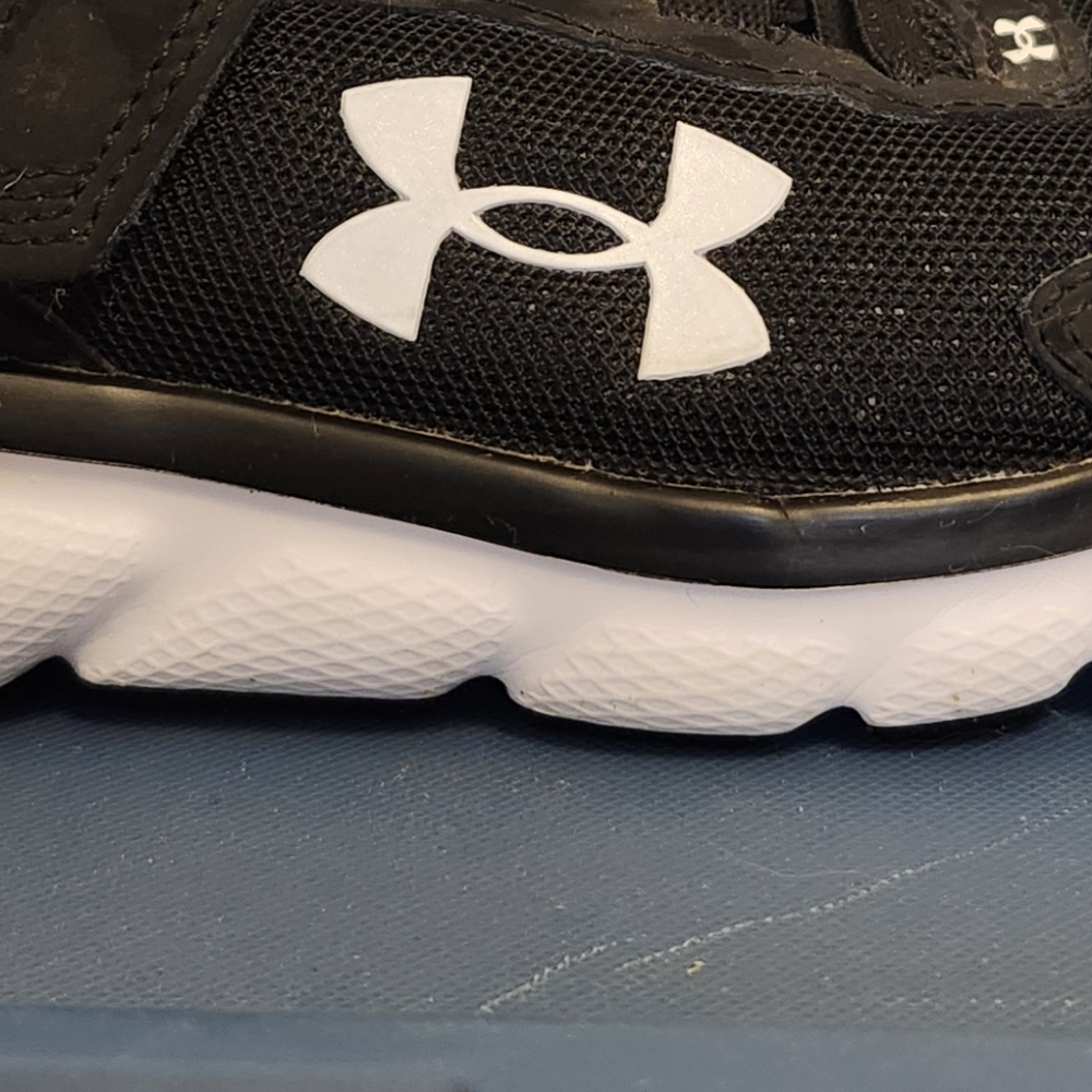 Under Armour Kids Black Sneakers